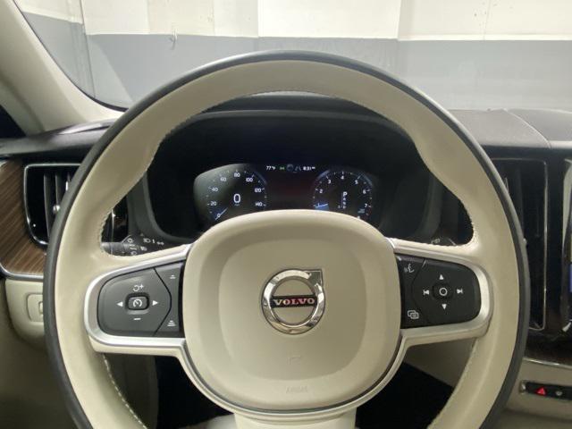 used 2021 Volvo XC60 car, priced at $31,555