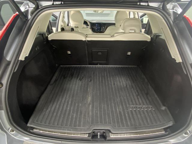 used 2021 Volvo XC60 car, priced at $31,555