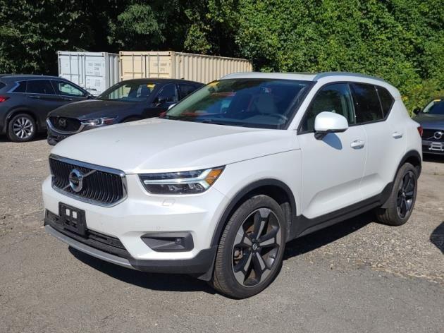 used 2022 Volvo XC40 car, priced at $34,333