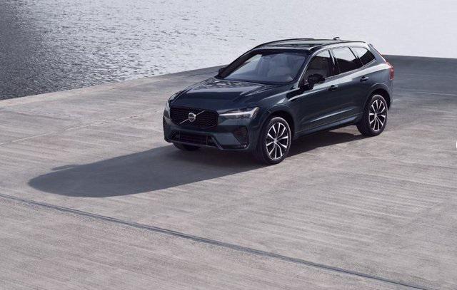 new 2025 Volvo XC60 car, priced at $55,360