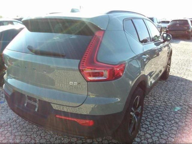 used 2024 Volvo XC40 car