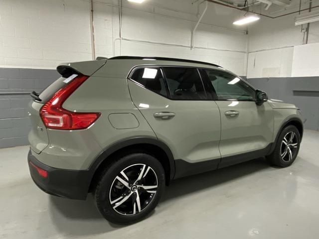 used 2024 Volvo XC40 car, priced at $35,333