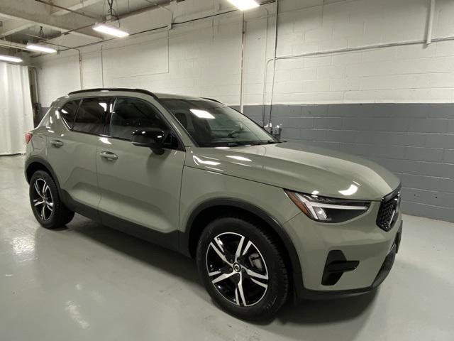 used 2024 Volvo XC40 car, priced at $35,333