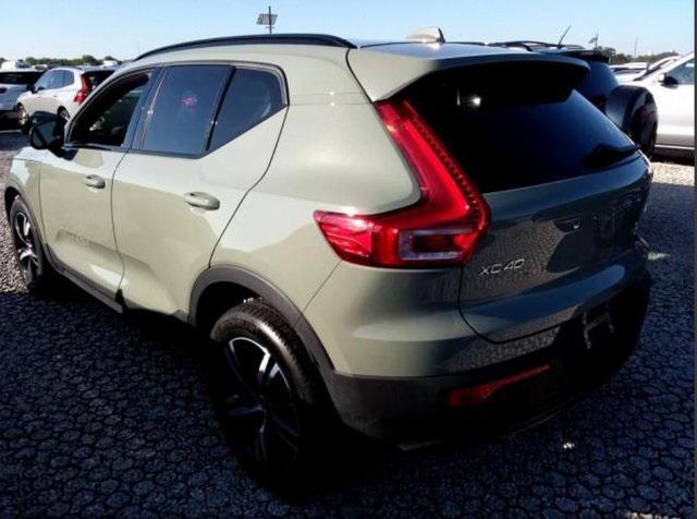 used 2024 Volvo XC40 car