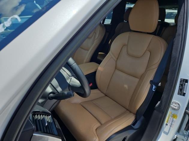 used 2022 Volvo XC90 car, priced at $50,777