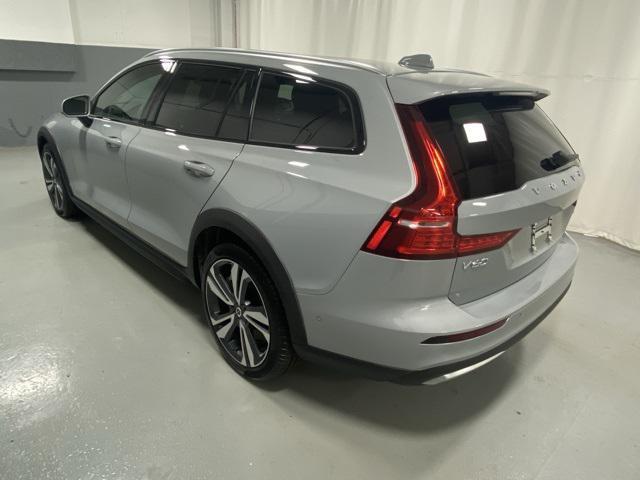 used 2025 Volvo V60 Cross Country car, priced at $44,888