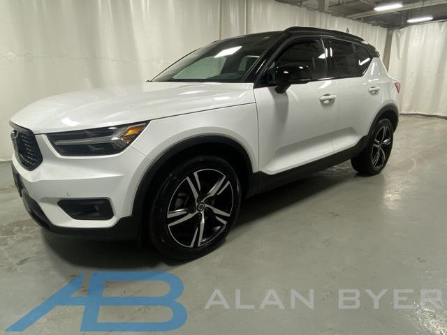 used 2021 Volvo XC40 car