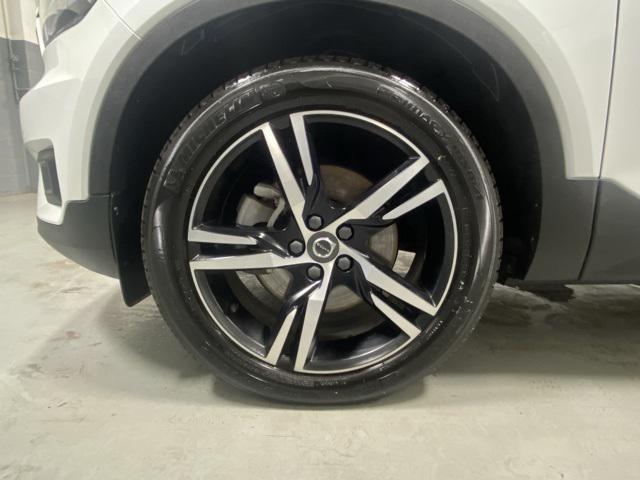 used 2021 Volvo XC40 car