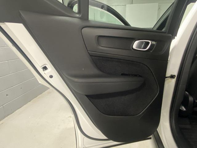 used 2021 Volvo XC40 car