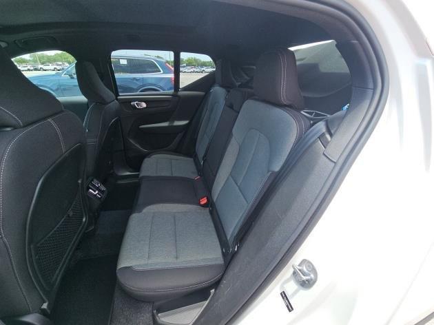 used 2025 Volvo XC40 car