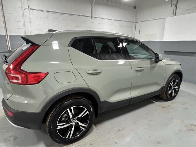 used 2024 Volvo XC40 car, priced at $35,777