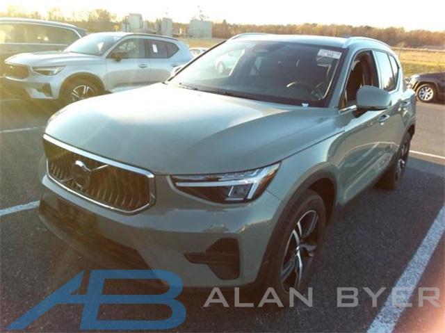 used 2024 Volvo XC40 car, priced at $35,777