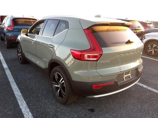 used 2024 Volvo XC40 car, priced at $35,777