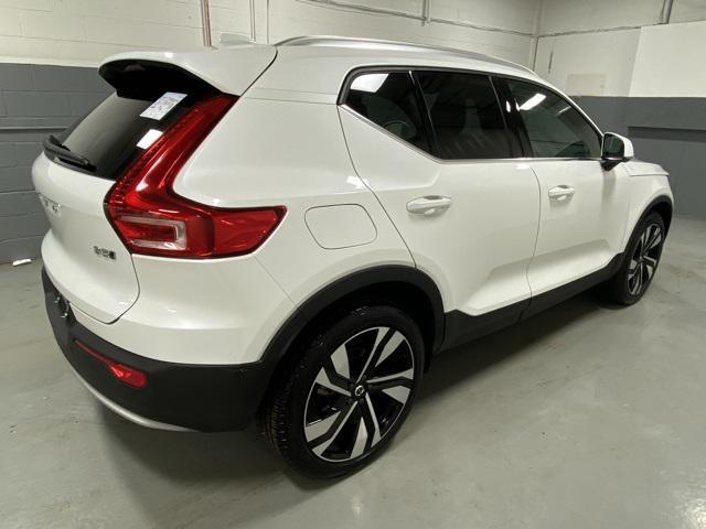 used 2025 Volvo XC40 car, priced at $33,777