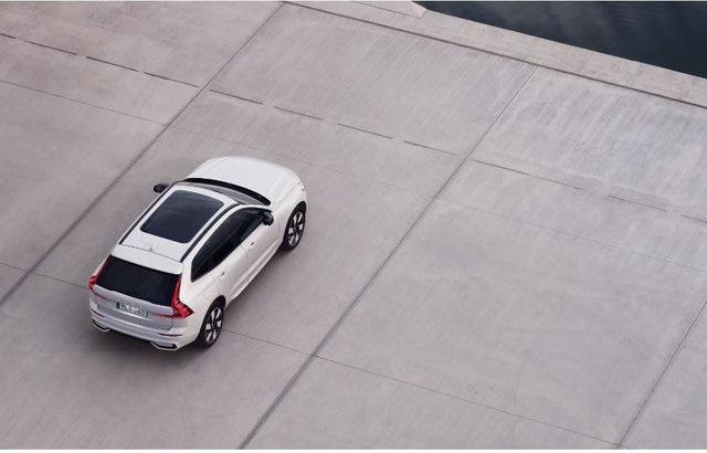 new 2025 Volvo XC60 Plug-In Hybrid car, priced at $66,245