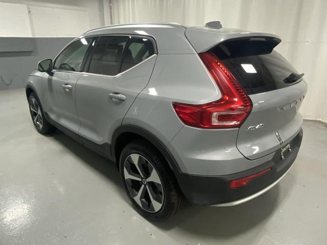 new 2025 Volvo XC40 car, priced at $48,315