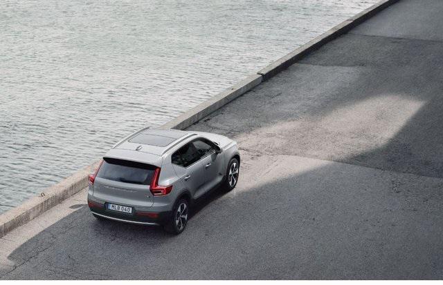 new 2025 Volvo XC40 car, priced at $48,315