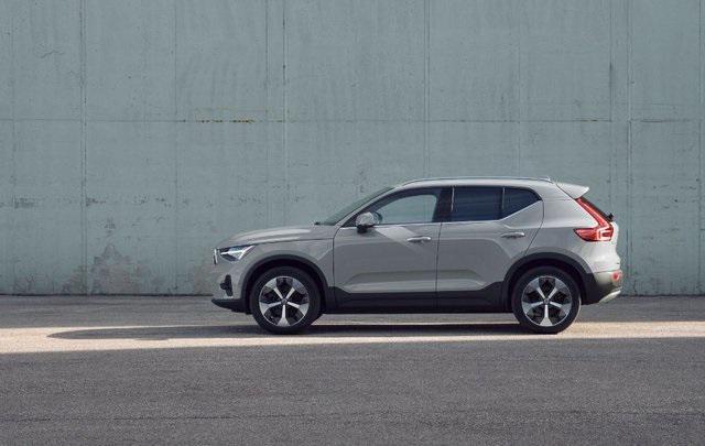 new 2025 Volvo XC40 car, priced at $48,315