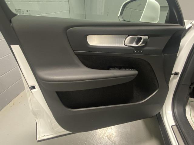 used 2025 Volvo XC40 car, priced at $28,999