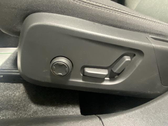 used 2025 Volvo XC40 car, priced at $28,999