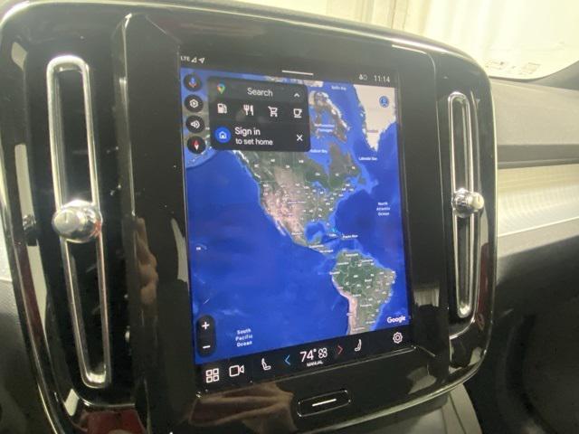 used 2025 Volvo XC40 car, priced at $28,999