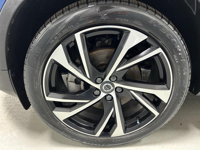 used 2021 Volvo XC40 car, priced at $32,555