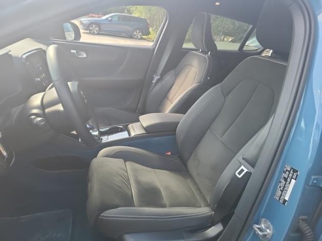 used 2023 Volvo C40 Recharge Pure Electric car, priced at $26,888