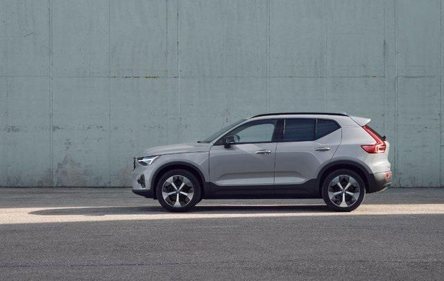 new 2025 Volvo XC40 car, priced at $48,820