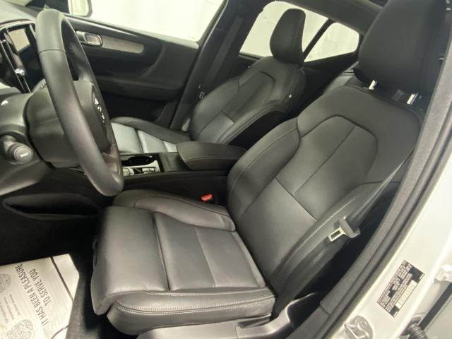 new 2025 Volvo XC40 car, priced at $48,100