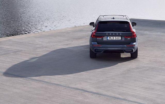 new 2025 Volvo XC60 car