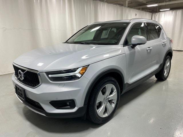 used 2020 Volvo XC40 car, priced at $22,777