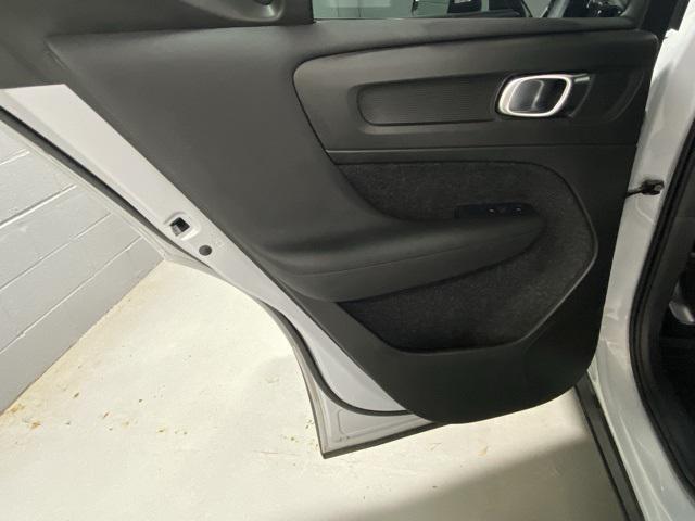used 2021 Volvo XC40 car, priced at $25,777