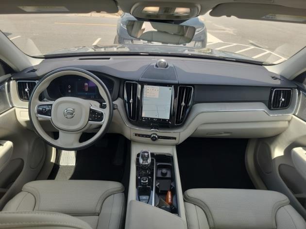 used 2025 Volvo XC60 Plug-In Hybrid car, priced at $62,888