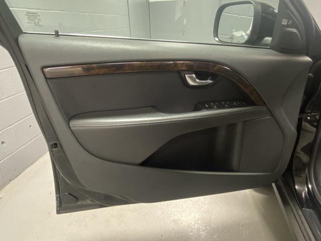 used 2016 Volvo XC70 car, priced at $24,555