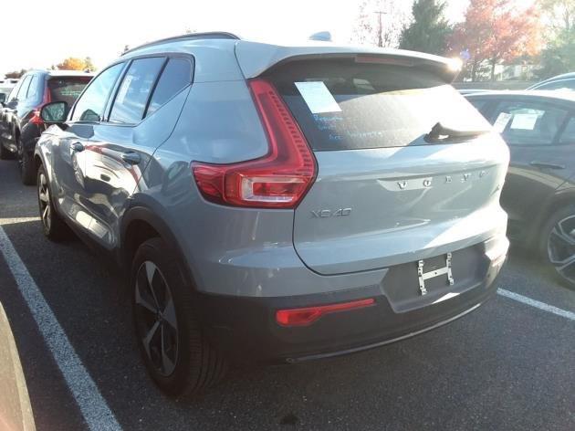 used 2024 Volvo XC40 car, priced at $35,987