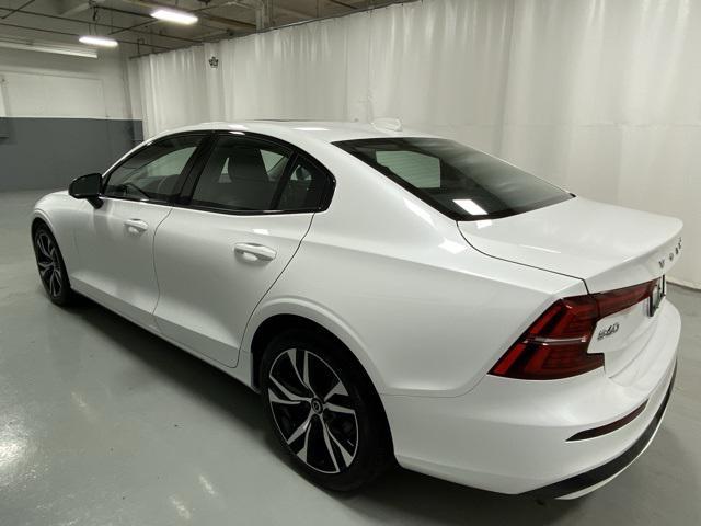 new 2024 Volvo S60 car, priced at $44,230