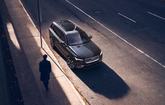 new 2025 Volvo XC90 car, priced at $67,265