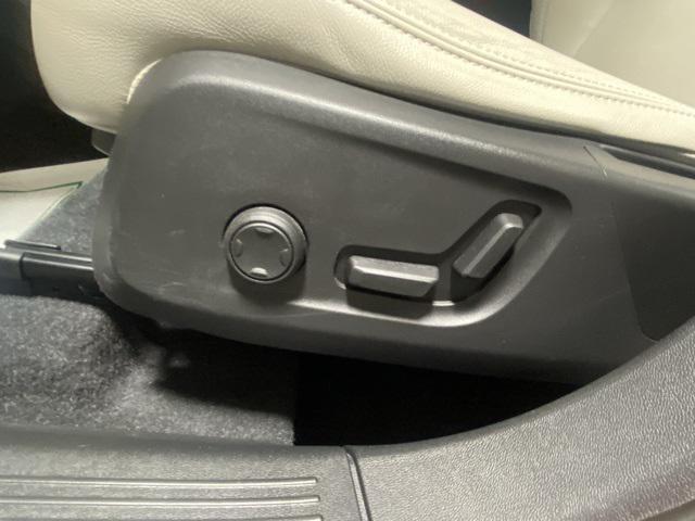 used 2019 Volvo XC40 car, priced at $22,888