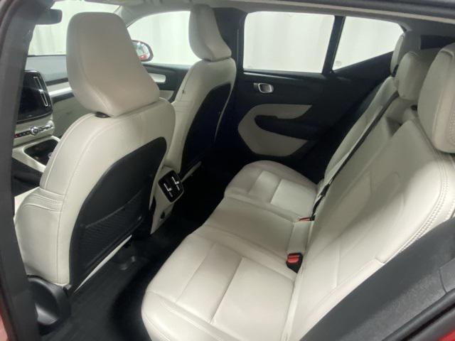used 2019 Volvo XC40 car, priced at $22,888