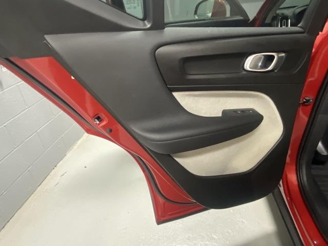 used 2019 Volvo XC40 car, priced at $22,888