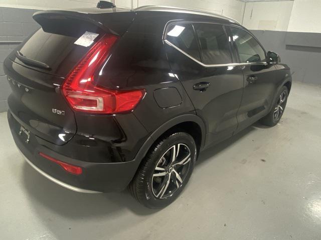 used 2025 Volvo XC40 car, priced at $37,555