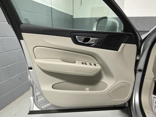 used 2020 Volvo XC60 car, priced at $27,855