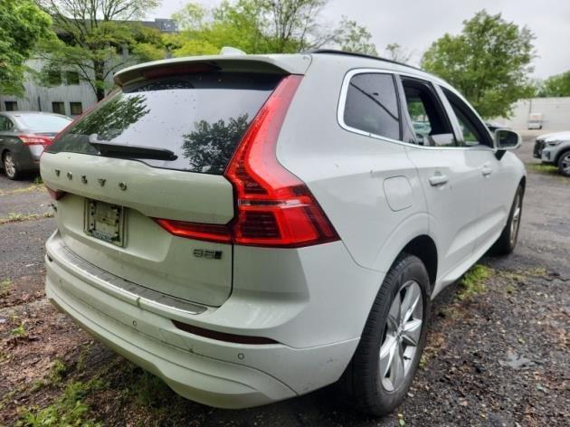 used 2022 Volvo XC60 car