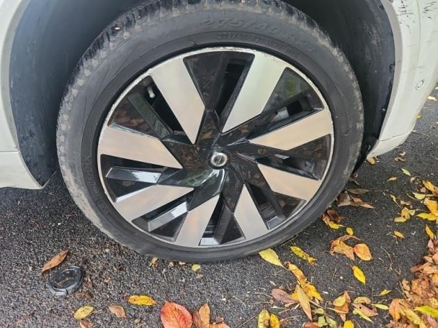 used 2024 Volvo XC90 Recharge Plug-In Hybrid car, priced at $48,999