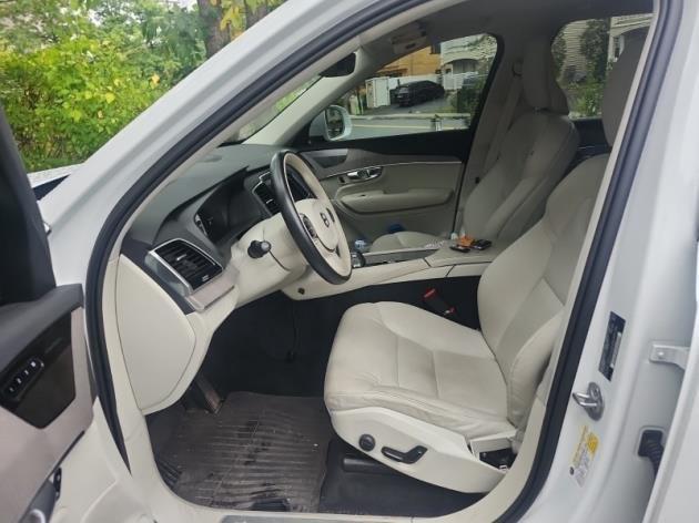 used 2024 Volvo XC90 Recharge Plug-In Hybrid car, priced at $48,999