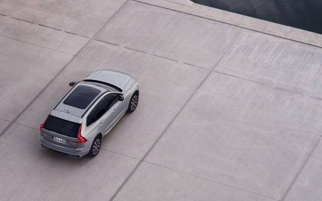 new 2025 Volvo XC60 car, priced at $54,925