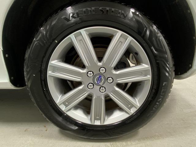 used 2016 Volvo XC60 car, priced at $17,555