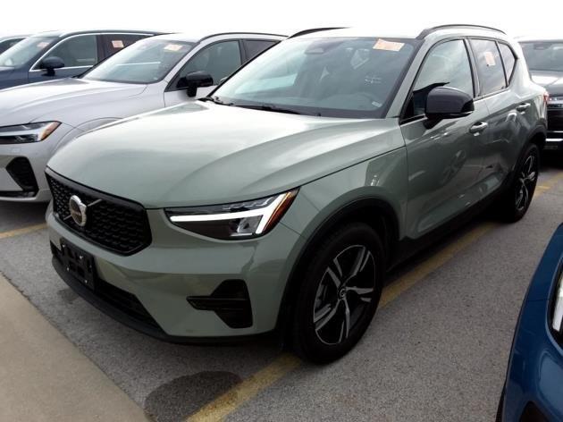 used 2024 Volvo XC40 car, priced at $34,555