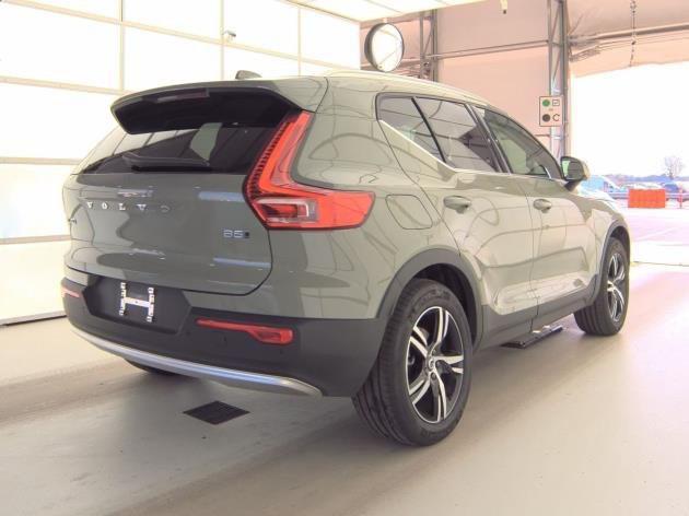 used 2025 Volvo XC40 car, priced at $35,777