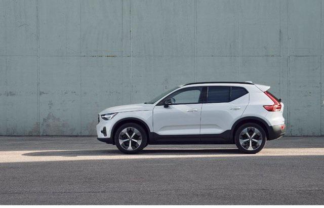 new 2025 Volvo XC40 car, priced at $49,790